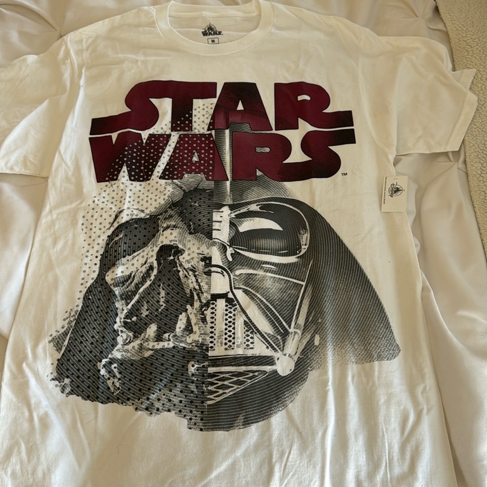BNWT Disney parks Darth Vader shirt
